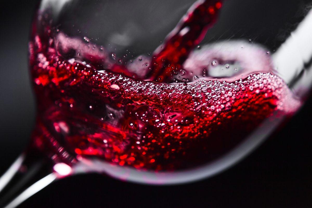 drinking-red-wine-every-night-can-help-you-sleep-better-and-live-longer